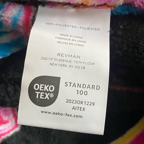 Betsey Johnson Dream Vacation Plush Throw Blanket NWT Maui NY LA St Barts Miami - Picture 5 of 10